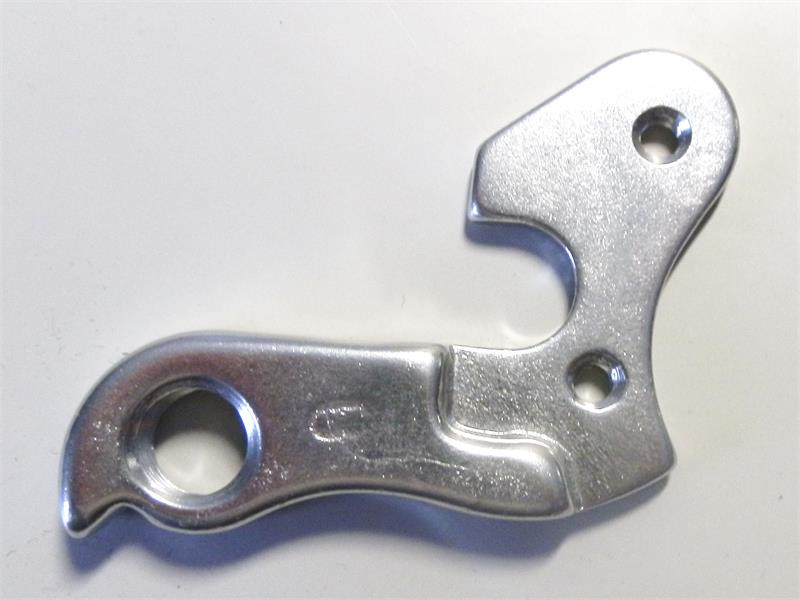 01346 Держатель заднего переключателя (петух) Stels D540